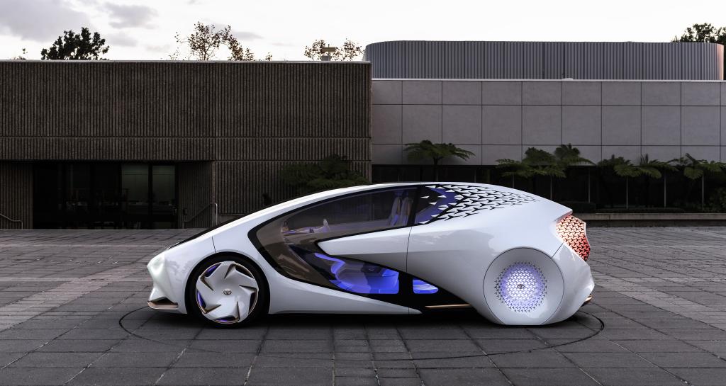 无人驾驶的丰田Concept-i