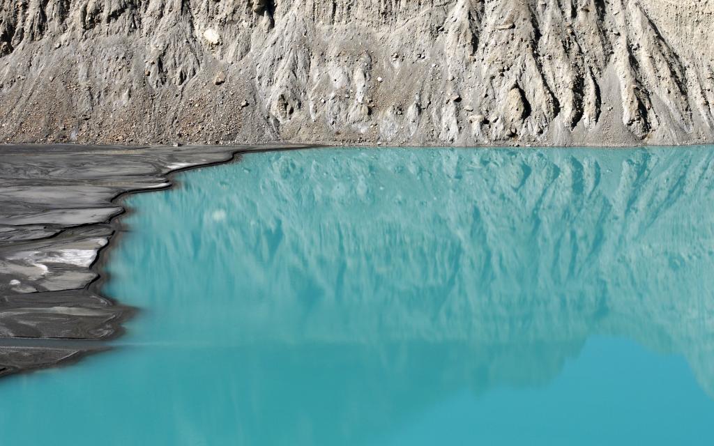 尼泊尔喜马拉雅山冰河湖泊