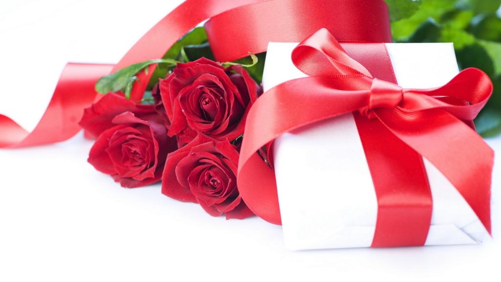 红玫瑰和一盒礼物为三月八日