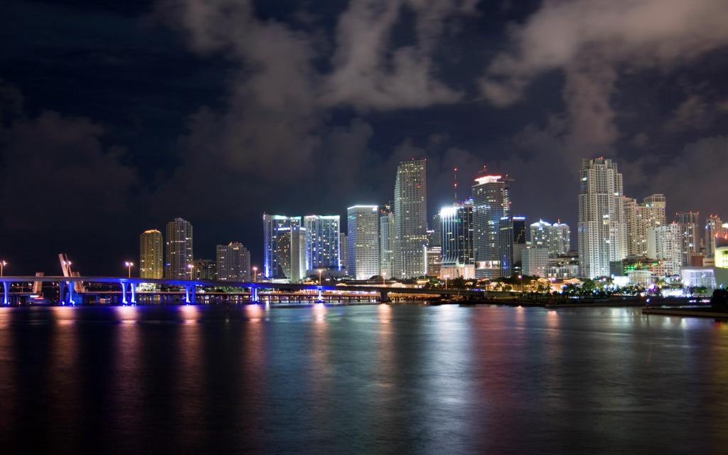 迈阿密闪亮的城市