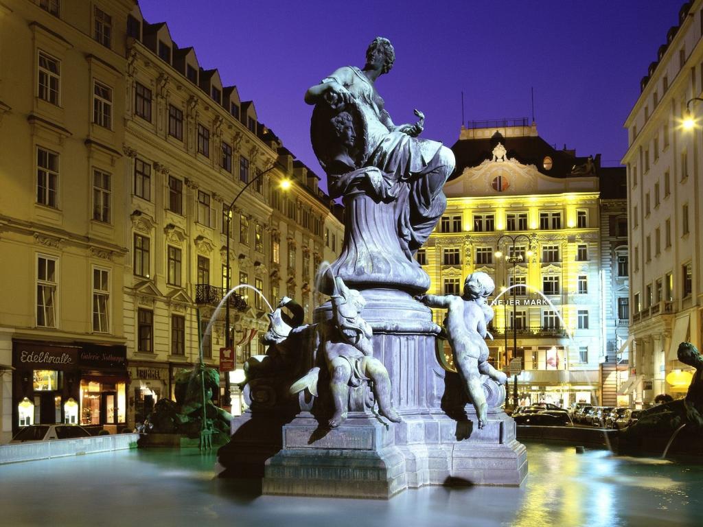 与在维也纳，奥地利市喷泉雕塑