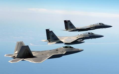 飞机F-22猛禽和F-15鹰链接