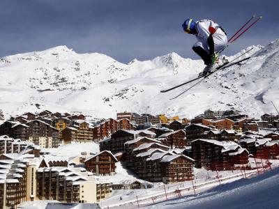 Val Thorens，法国滑雪胜地的滑雪者