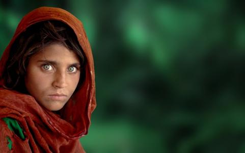 阿富汗女孩照片