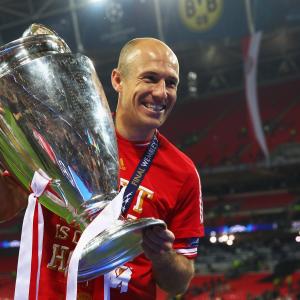 巴伐利亚球员罗本（Arjen Robben）赢得了奖杯