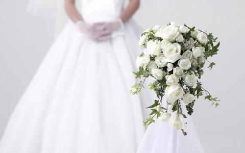 白色的婚礼花束