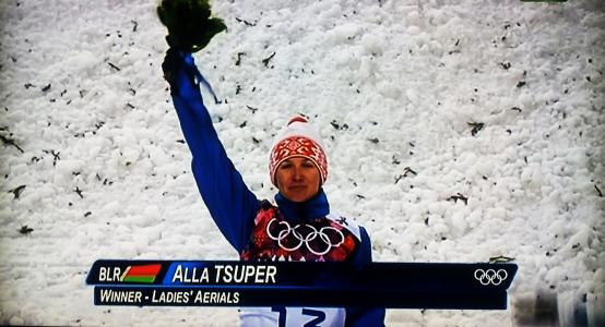 白俄罗斯自由泳选手Alla Zuper获得金牌