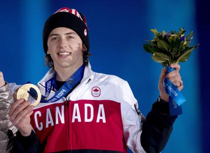 马克·麦克莫里斯加拿大滑雪队有一枚铜牌