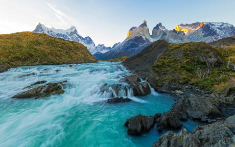 河在智利托雷斯德尔潘恩国家公园