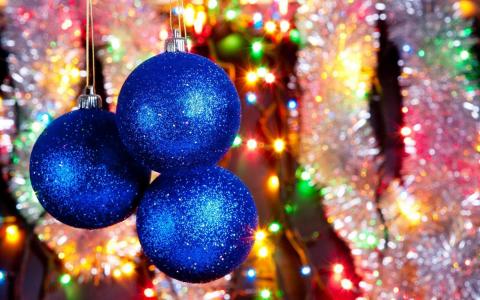 圣诞节的蓝色球