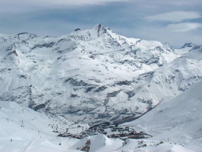 在蒂涅，法国滑雪胜地的阿尔卑斯山