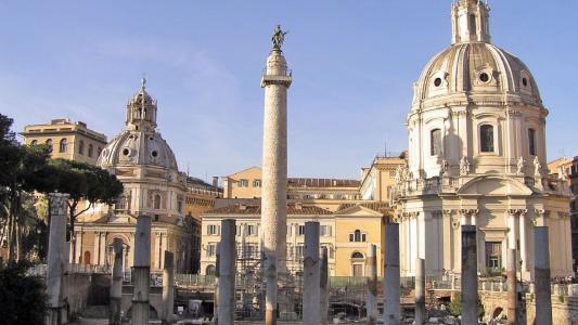 Trajan专栏的看法在罗马