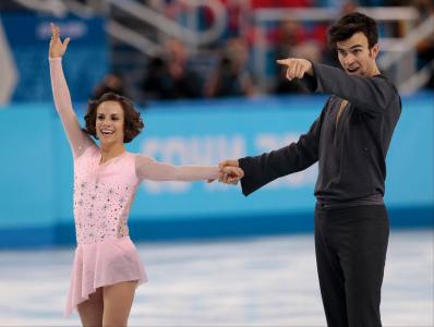 花样滑冰运动员Megan Duhamel和Eric Redford来自加拿大的银牌得主