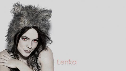 在一顶羊毛帽子的Lenka