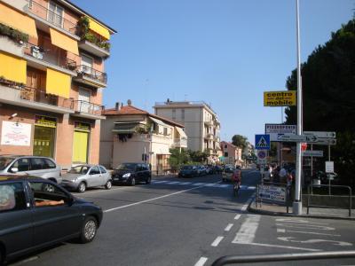 在圣巴尔托洛梅奥阿尔马雷，意大利的城市街道