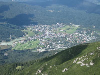 夏天在Seefeld，奥地利温泉的风景