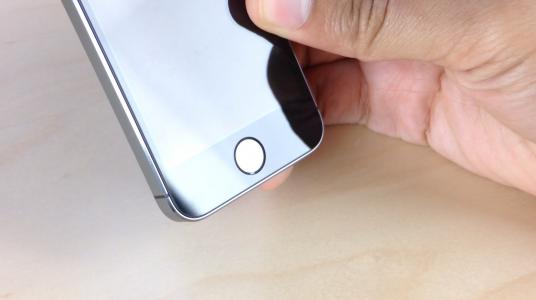 新的Iphone 5S色彩空间灰度，指纹传感器