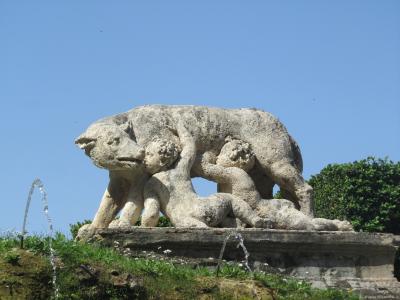 意大利蒂沃利雕塑