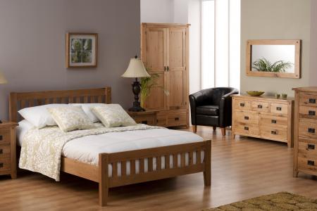 时尚的木制卧室家具