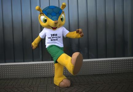 蓝色战舰 - 世界杯的吉祥物在巴西2014年