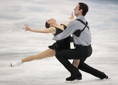 索契奥运会上的美国花样滑冰运动员Marissa Castelli和Simon Schnapir