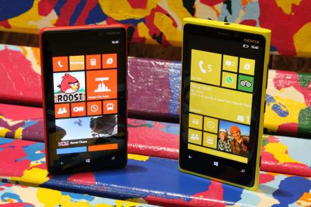 诺基亚Lumia 820和诺基亚Lumia 920