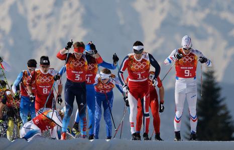 来自俄罗斯的滑雪比赛冠军Maxim Vylegzhanin获得两枚银牌