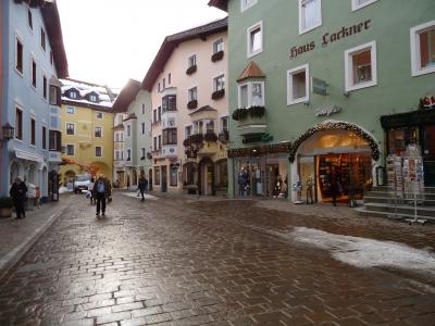 安静的街道，在奥地利的基茨比厄尔度假胜地