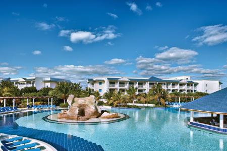 豪华酒店在古巴圣玛丽亚岛的度假胜地