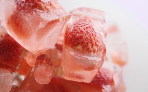 冷冻的草莓