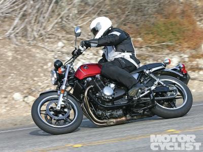 新的本田CB 1100摩托车