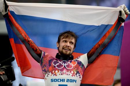 亚历山大·特列季亚科夫俄罗斯骶骨手持金牌在索契