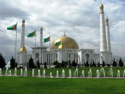 阿什哈巴德土库曼巴什市的灵性清真寺