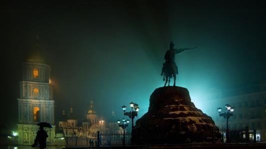 波格丹赫梅利尼茨基纪念碑在基辅，乌克兰