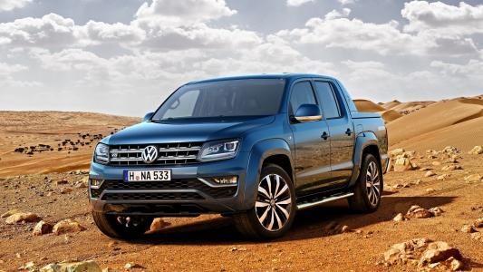 Пикап Volkswagen Amarok 2017 года в пустыни 