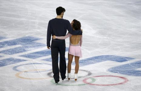 Megan Duhamel和Eric Redford加拿大花式滑冰运动员在索契2014年银牌