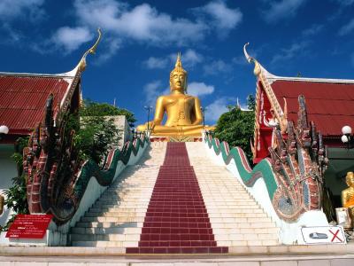 在度假村在泰国芭堤雅的佛像