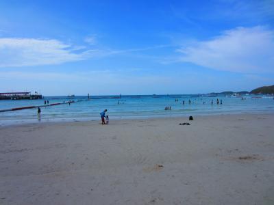 海滩在泰国酸值兰岛度假村