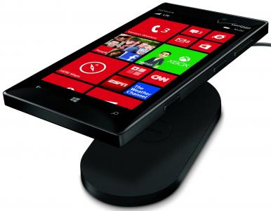 诺基亚Lumia 928，无线充电，广告照片