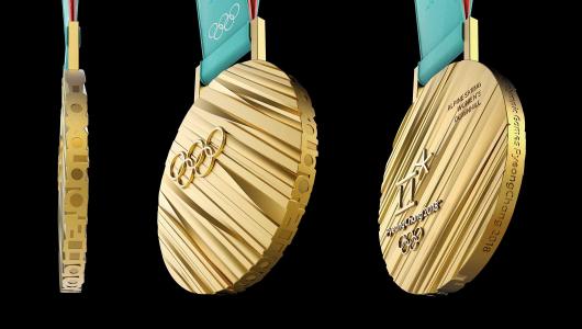 2018年冬季奥运金牌在黑色背景上