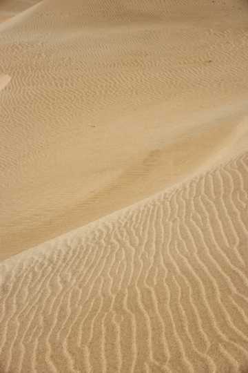 荒芜沙漠大漠景象图片