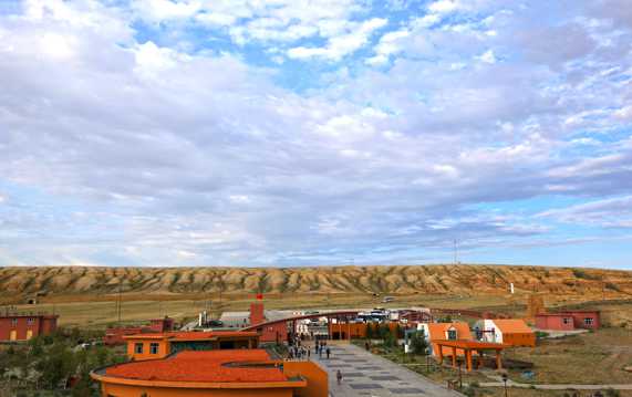 新疆阿勒泰五彩滩景物