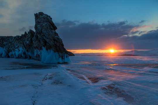 俄罗斯贝加尔湖奥利洪岛景色图片