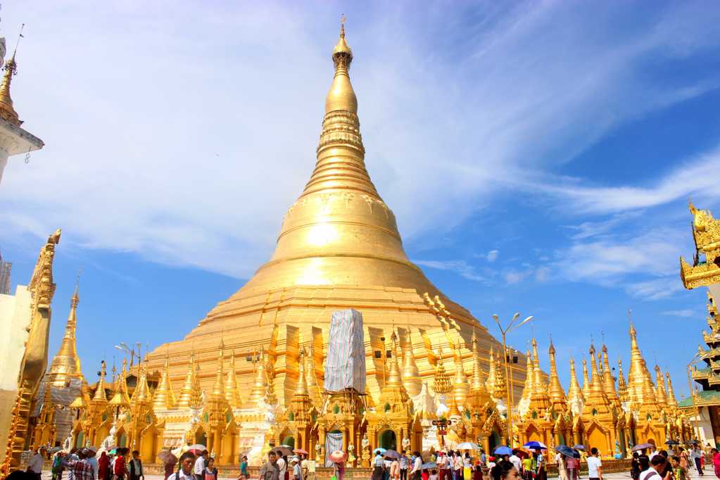 缅甸仰光大金塔建筑自然风光图片