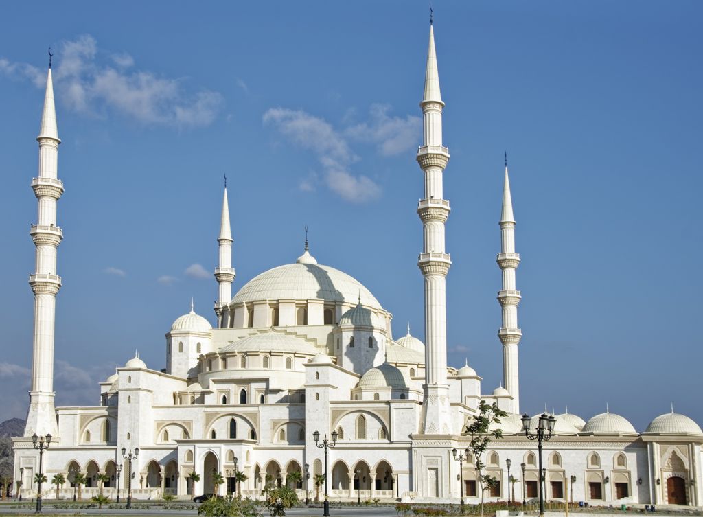 伊斯兰教清真寺宣礼塔建筑风光图片