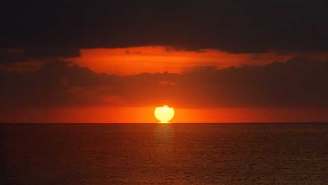 海上朝阳高清拍照图片