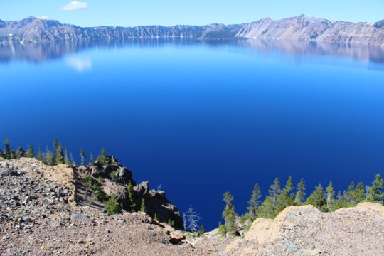 美国俄勒冈火山口湖自然风光图片
