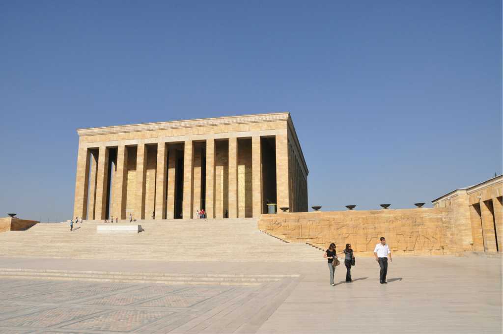 土耳其安塔利亚考古博物馆景色图片
