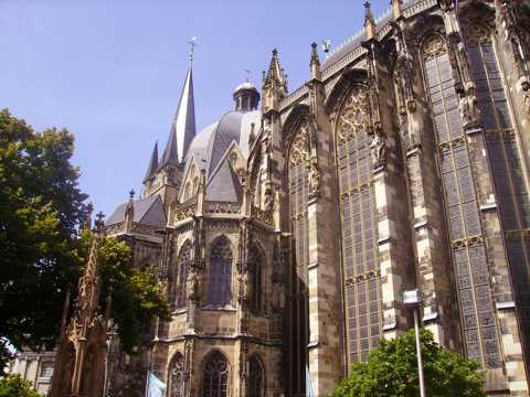 瑞士圣母大教堂建筑光景图片