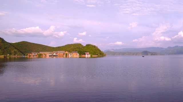 泸沽湖自然风光图片